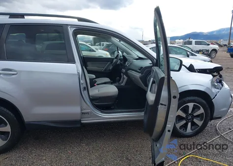 2017 Subaru Forester 2.5I Premium z USA, uszkodzony, nr VIN JF2SJAEC2HH521511